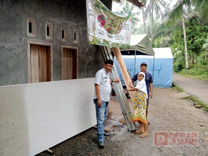 Warid Beri Bantuan Material Bangunan Kepada Warga Terdampak Bencana Tanah Longsor