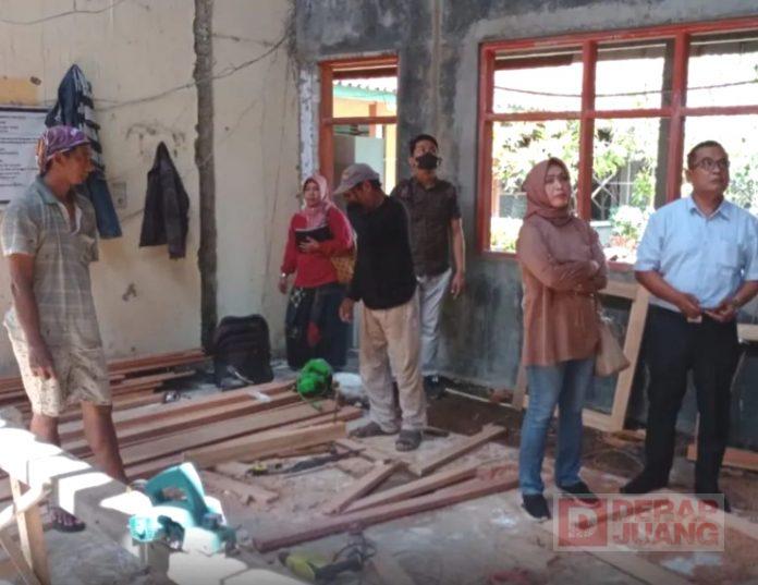 Komisi III DPRD Pekalongan Sidak Pembangunan SMPN 1 Sragi, Dibuat Kaget Pekerjaan Belum Selesai