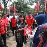 Banteng Purbalingga Metu Kandang Serahkan Bantuan Kepada Korban Banjir di Kertanegara(2)