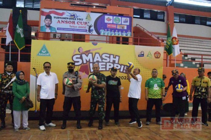 Buka Turnamen Voli Ansor Cup, Sadewo Harap Akan Ada Bibit Atlet Asal Banyumas
