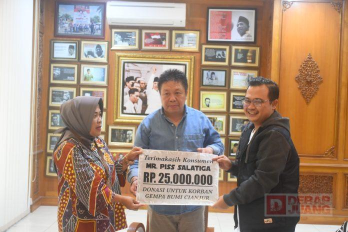 Bung Dance Terima Donasi untuk Korban Bencana Cianjur