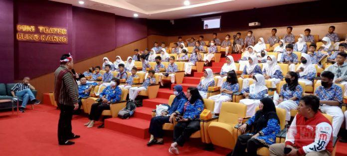 Bung Dance Terima Kunjungan Siswa SMP N 6 Salatiga(2)