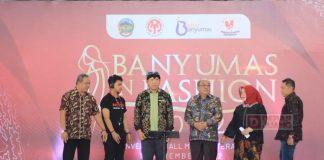 Bupati Husein Buka Banyumas In Fashion 2022