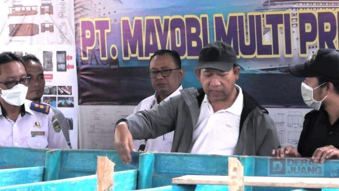Bupati Husein Pantau Pembuatan Kapal Pesanan Pemkab Banyumas
