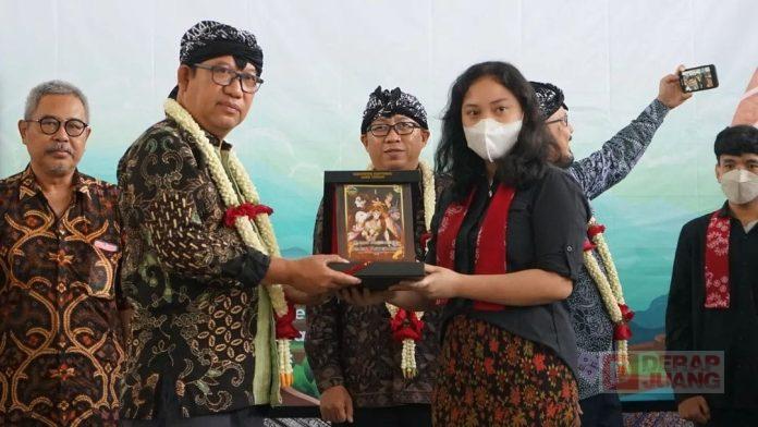 Bupati Husein Resmikan Desa Wisata Tamansari dan Launching Komik Raden Kamandaka