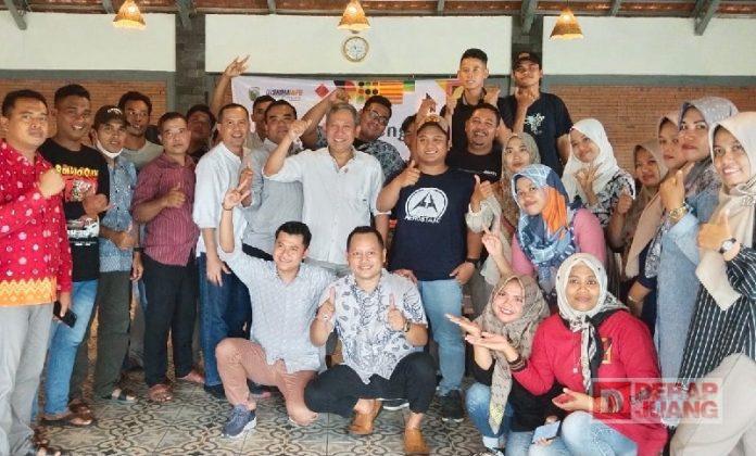 Junarso Temui Pegiat Medsos di Kecamatan Keling