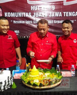 Komunitas Juang Tegal Isi HUT ke-9 dengan Bakti Sosial dan Selamatan Tumpeng