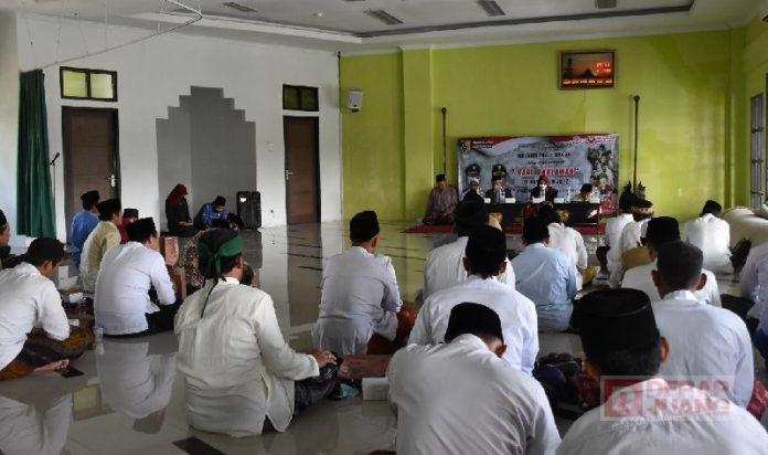 Mbak Eisti; Mudarosah Al-Quran Peringatan Hari Pahlawan