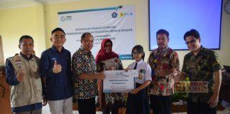 PLN Beri Edukasi Ketenagalistrikan dan Bantuan Beasiswa Yatim dan Dhuafa