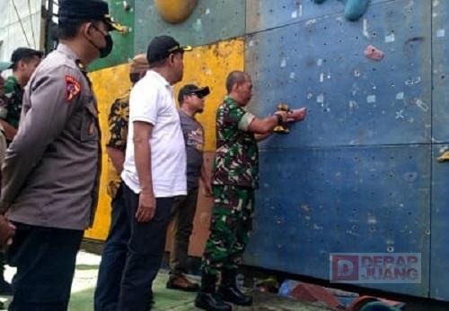 Peringati Hari Pahlawan, Sadewo Hadiri Wall Climbing Competition Piala Dandim Banyumas