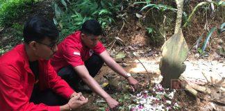 Tabur Bunga Bukti Solidaritas Kader Komunitas Juang Kabupaten Purbalingga