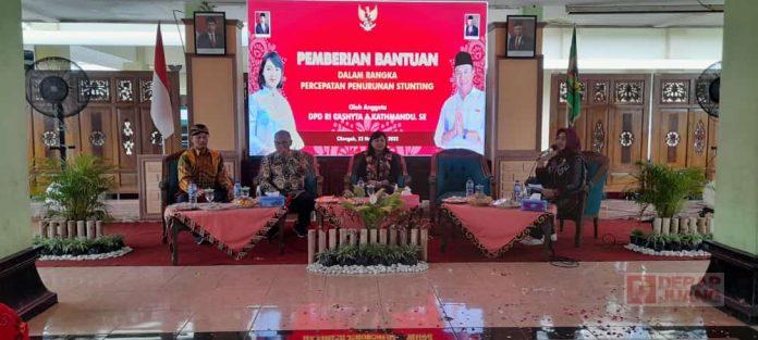 Tangani Stunting, Mbak Casytha Beri Bantuan Kepada Masyarakat Banyumas