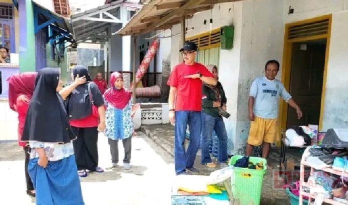 Turun ke Lokasi Banjir di Dukuh Turi, Sugono Bagikan Paket Sembako (2)