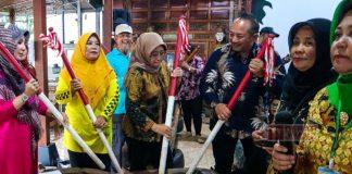 Rober Hadiri Kegiatan Klotekan Lesung di Kampung Tegalsari