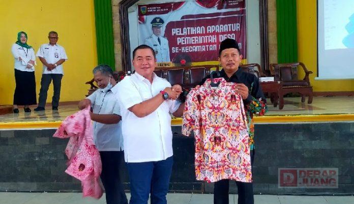 Beri Motivasi, Masan Ajak Aparatur Desa Beri Pelayanan Optimal