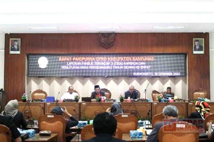 Budhi Tetapkan 14 Raperda dan Lima Diluncurkan Kembali di Tahun 2023