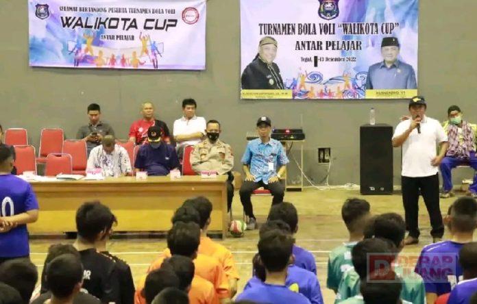 Buka Turnamen Bola Volly Tingkat Pelajar, Kusenendro Ajang Menemukan Atlet