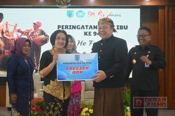 Bung Dance Hadiri Peringatan Hari Ibu ke-94