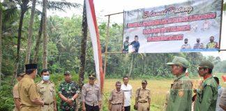 Bupati Husein Resmikan Jalan Desa Karangkemiri Sepanjang 1100 Meter