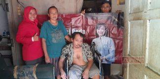 Eka Setianingsih Berikan Kursi Roda Dari Mbak Casytha Kepada Warga Banjarpanepen