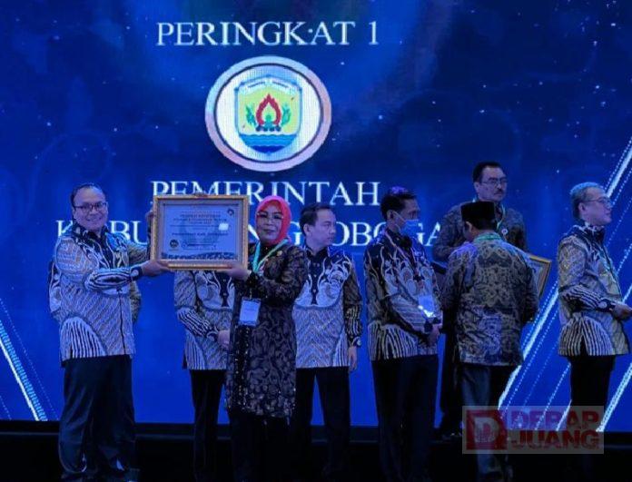 Grobogan Terima Peringkat Pertama, Predikat Kepatuhan Standar Pelayanan Publik