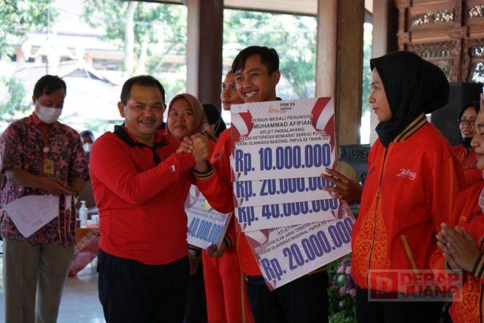 Ngesti Nugraha Beri Penghargaan Kepada Atlet Kab. Semarang Berprestasi