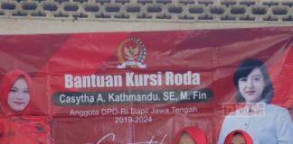 Nurul Lusi Anjani Berikan Bantuan Kursi Roda dari Mbak Casytha