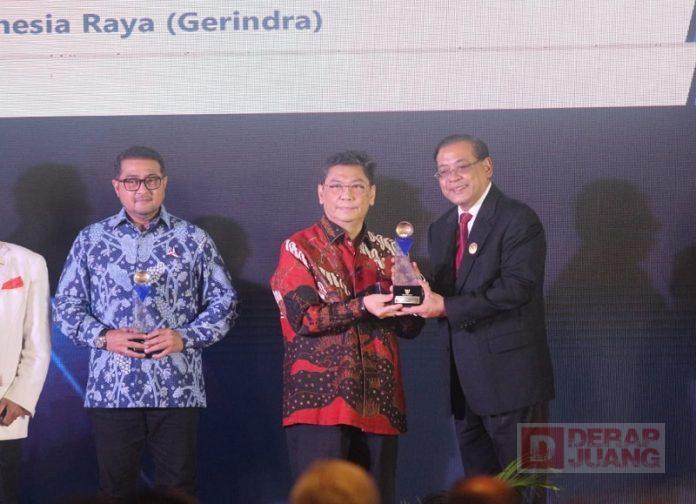 PDI Perjuangan Kembali Dapat KIP Award, Utut Cambuk Bagi Partai untuk Lebih Baik