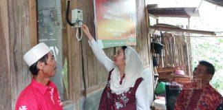 Paramitha Turunkan Bantuan Pemasangan Listrik Gratis 1.086 Titik di Brebes