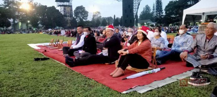 Rayakan Natal, Bung Dance Gelar Open House