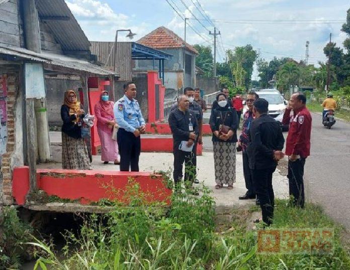 Rencana Pembangunan Lapas, Rober dan Kepala Kanwil Kumham Jateng Cek Lokasi