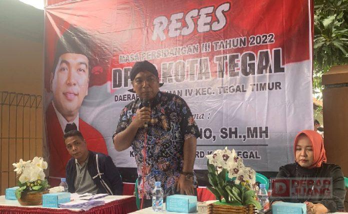Reses, Mas Uyip Serap Aspirasi Warga Panggung