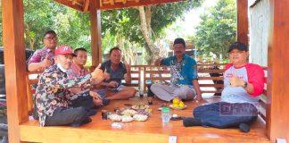 Slamet: Sembari Menyantap Jajanan Desa, Kita Perkuat Fikir Bareng Tim Akar Rumput