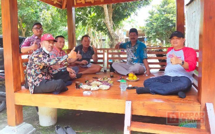 Slamet Sembari Menyantap Jajanan Desa, Kita Perkuat Fikir Bareng Tim Akar Rumput