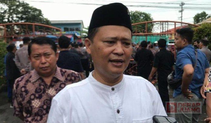 Temui Massa Aksi, Ketua DPRD Demak Tegaskan Komitmen Atasi Rob Bonang