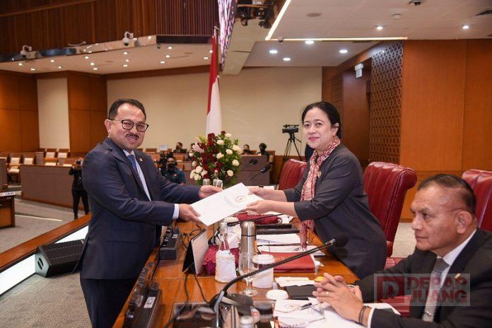 Tutup Masa Sidang DPR, Puan Ajak Seluruh Pihak Kawal Proses Pemilu 2024