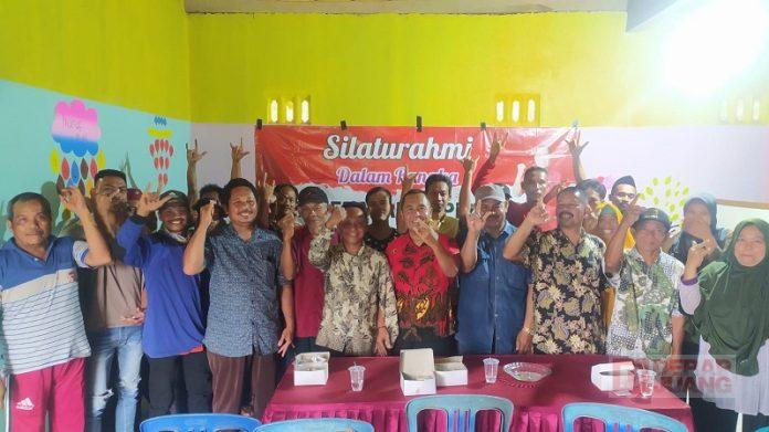 Zaenudin Sambangi Pemuda Desa Bandung (2)