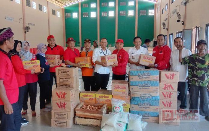 Bagikan Sembako, Masan Wujud Empati Kader Partai Terhadap Masyarakat (3)