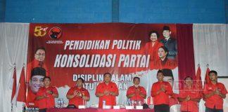 Banteng Majenang Siap Tanduk Lawan Politiknya