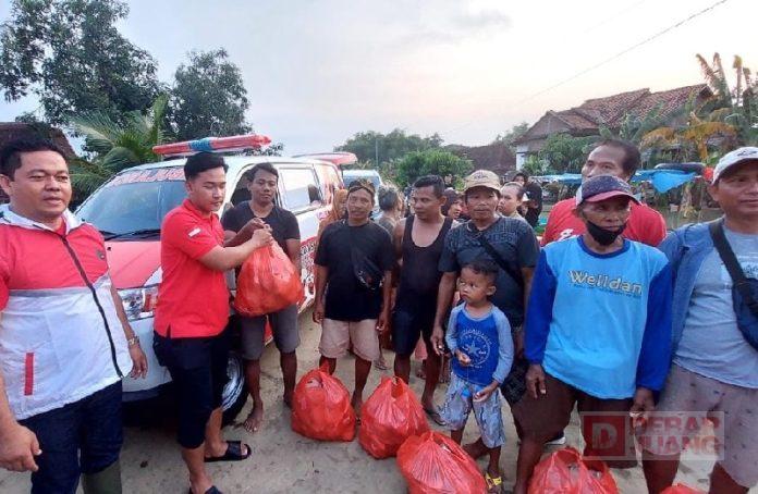 Bantu Kebutuhan Korban Banjir, DPC Pati Dirikan Dapur Umum dan Bagikan 1.000 Logistik
