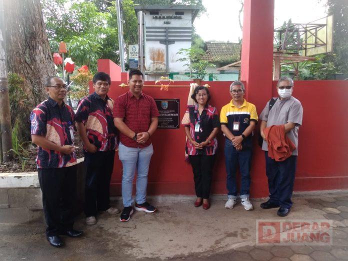 Bonar Novi Priatmoko Resmikan Gapura SMP Stella