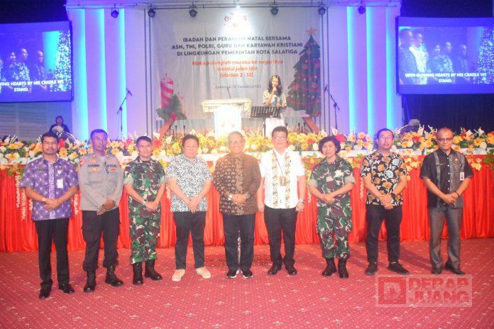Bung Dance Hadiri Ibadah dan Perayaan Natal