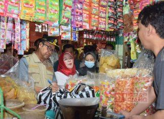 Bupati Husein Gelar Operasi Pasar Beras untuk Tekan Inflasi