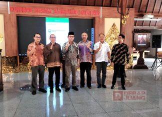 Bupati Husein Launching Aplikasi Perumda Pasar Satria