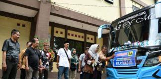 Bupati Tiwi Lepas Keberangkatan Perangkat Desa Ikuti Silatnas