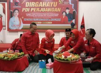 DPC PDI Perjuangan Kebumen Mengelar Tasyakuran dan Tumpengan
