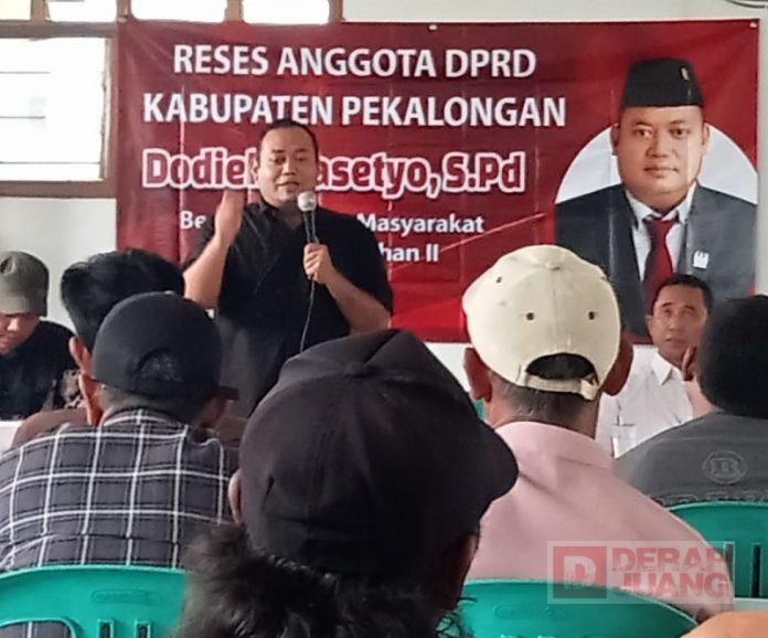 Dodiek Prasetyo yang saat ini menjabat Ketua Komisi I DPRD Kabupaten Pekalongan, menggelar reses dengan agenda pemantapan KomandanTe Bintang 1, di KUD Kecamatan Kesesi