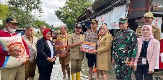 Hadapi Cuaca Ekstrem, Sri Sumarni Tinjau Lokasi Terdampak Banjir