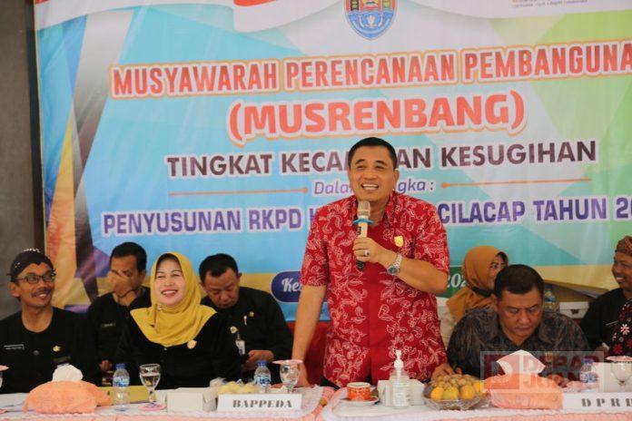Hadiri Musrenbang Kesugihan, Taufik Kita Diskusi Santai Tapi Serius