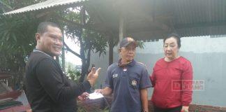 Kader Banteng Kota Tegal Gotong Royong Bangun Posko PDI Perjuangan